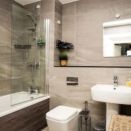Peaceful 2br Hideout With Instant Self Check-in At Kelham Island Retreat Apartment Sheffield