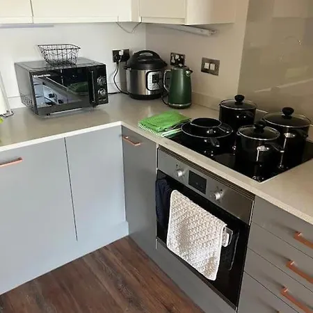 Peaceful 2br Hideout With Instant Self Check-in At Kelham Island Retreat Apartment *