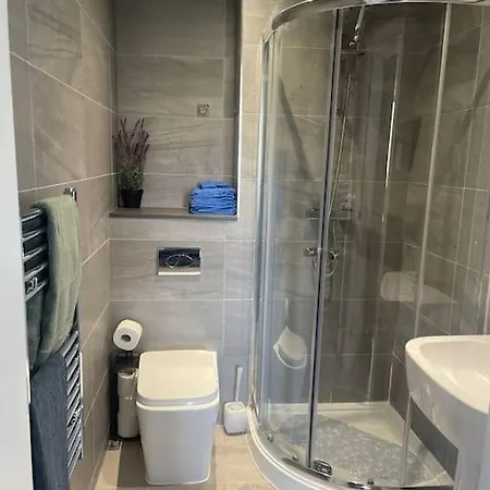 Peaceful 2br Hideout With Instant Self Check-in At Kelham Island Retreat Sheffield